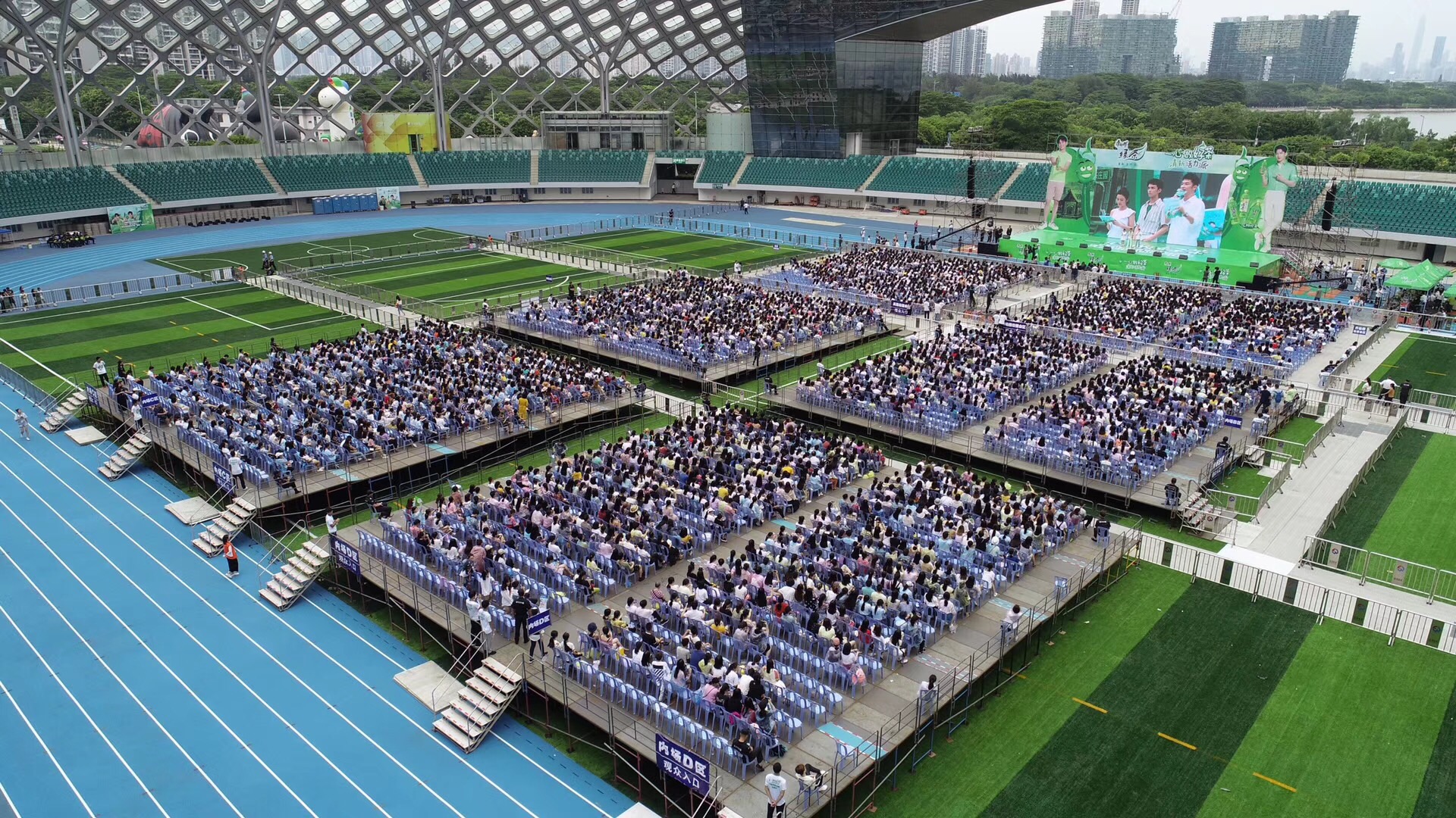 井柏然&吳磊深圳見面會(huì)，恒隆守住舞臺(tái)搭建安全關(guān)口