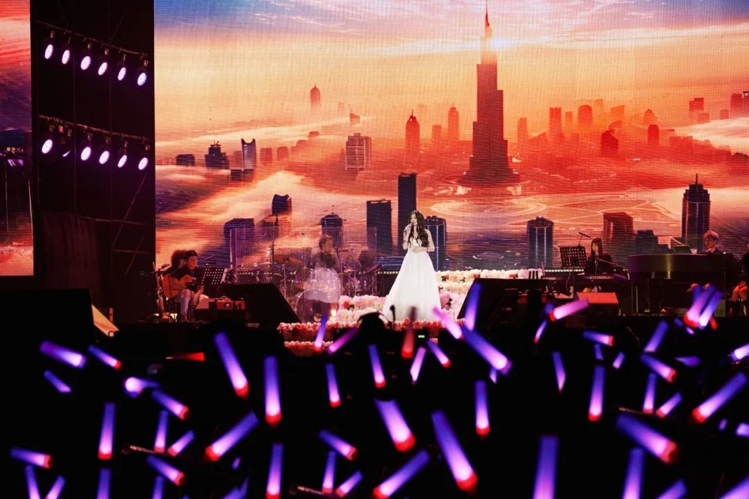 【精彩回顧】溫碧霞火玫瑰巡回演唱會廣州站圓滿結(jié)束 演繹多首經(jīng)典歌曲回憶滿滿